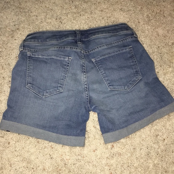 Shorts - Picture 2 of 2